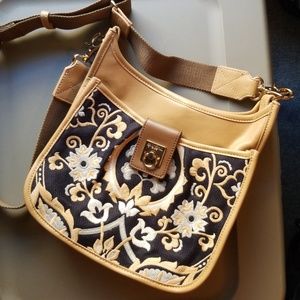 Spartina 449 Mulberry Grove Messenger Crossbody